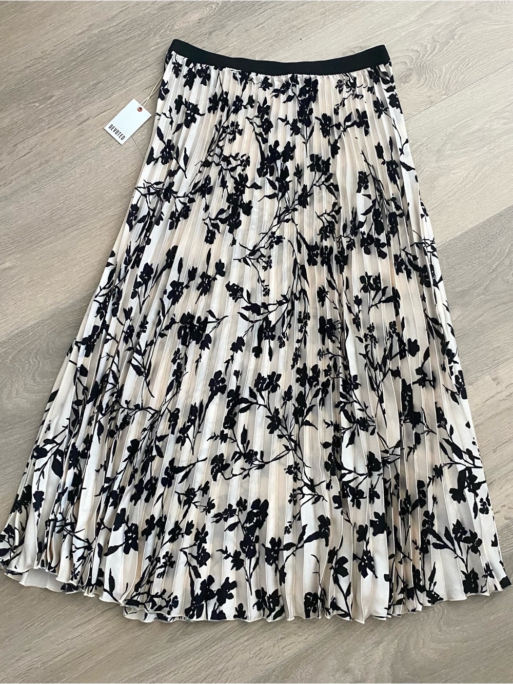 Pleated Floral Midi Skirt